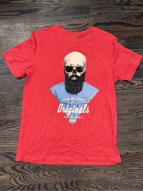 Jack & Jones Men’s Red Graphic Tee with Bearded Skull Design, size XL